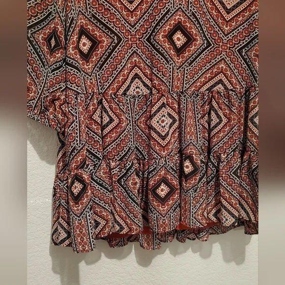 💚5/$25 Mellōday Red Boho Print Baby Doll Mini Dress Size Medium - Picture 3 of 7